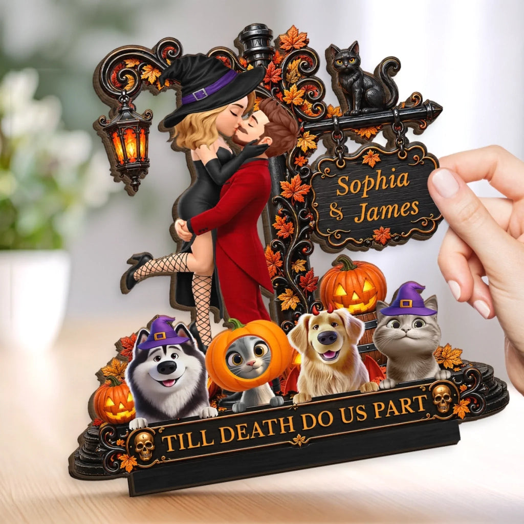 Custom 2-Layered Wooden Plaque - Personalized Halloween Decor Anniversary Wedding Gifts For Husband And Wife, Dog Cat Lovers - Spooky Hearts And Paws